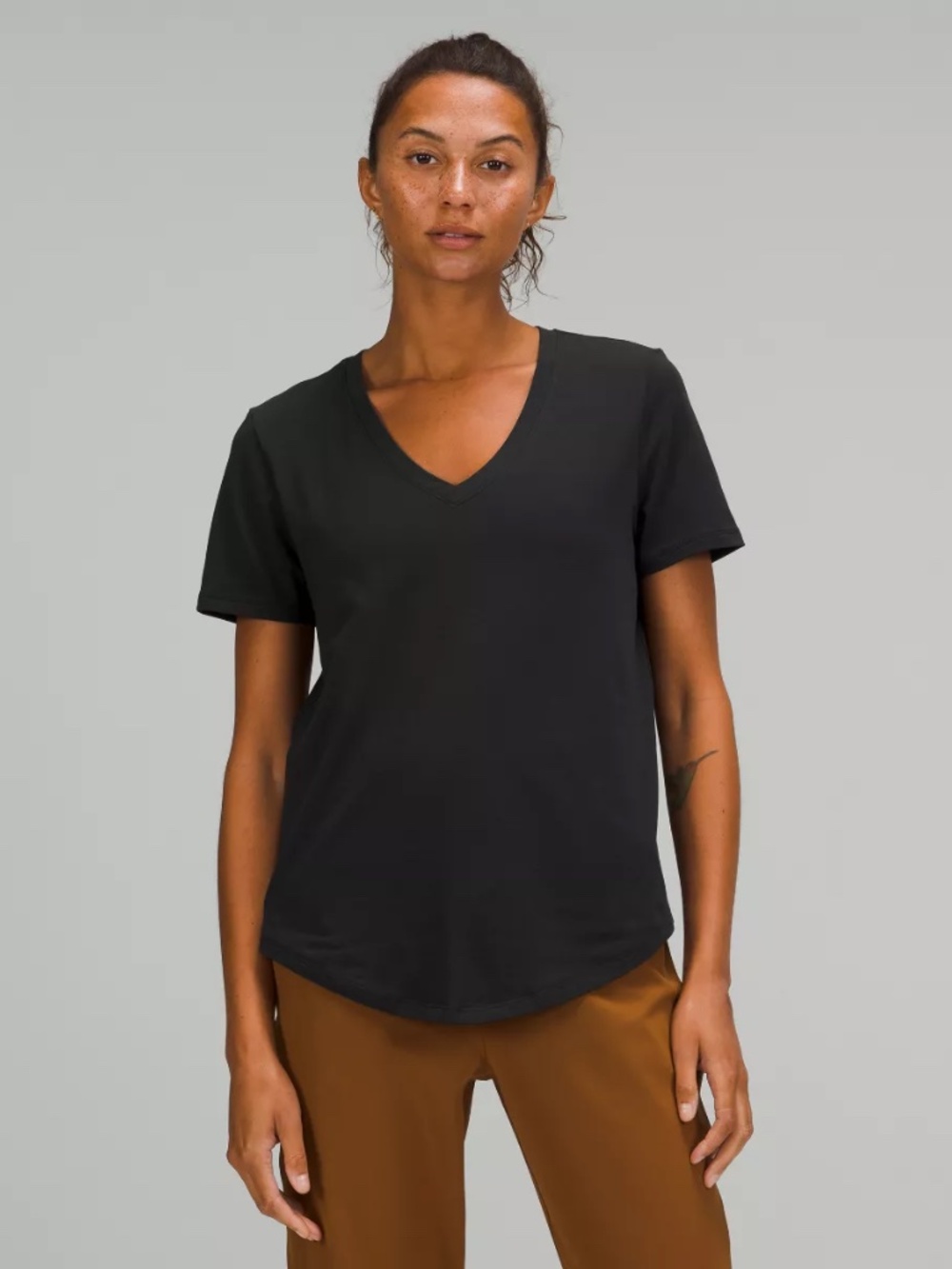 Lululemon v neck love tee T-shirt size 8 black cotton Pima